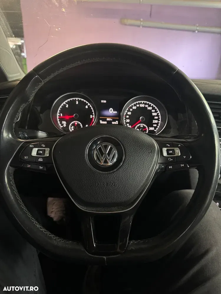 Volkswagen Golf VII 1.6 TDI DPF BlueMotion Technology Trendline — imagine 6