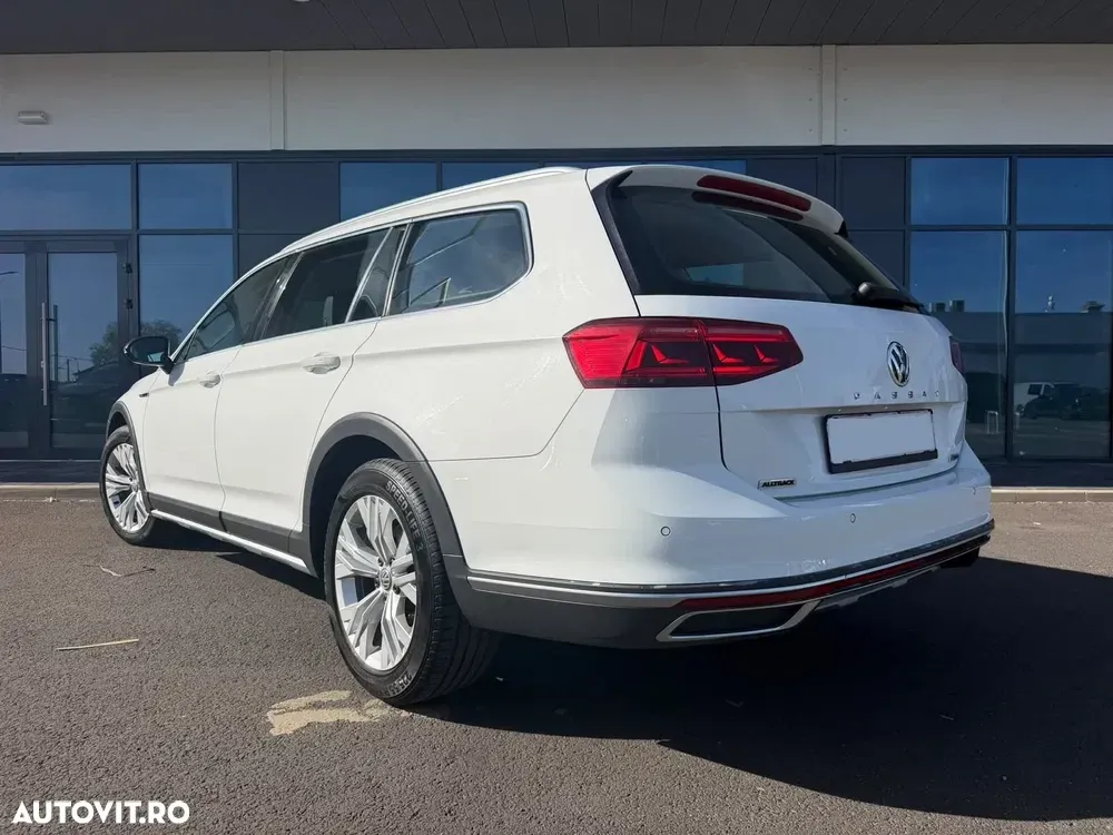 Volkswagen Passat Alltrack B8 2.0 TDI SCR 4Motion DSG — imagine 4