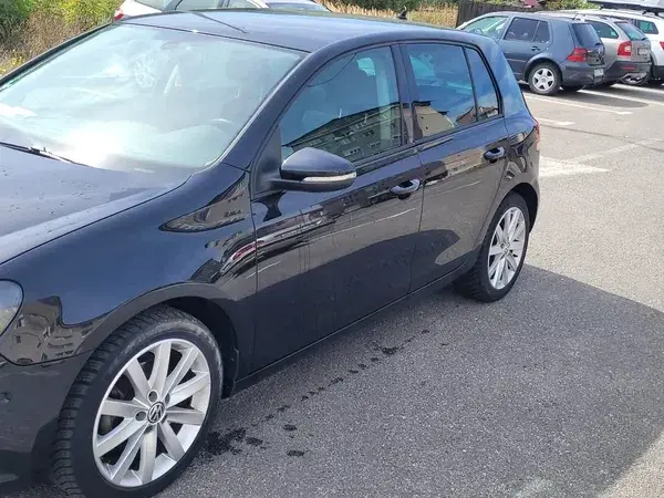 Volkswagen Golf VI