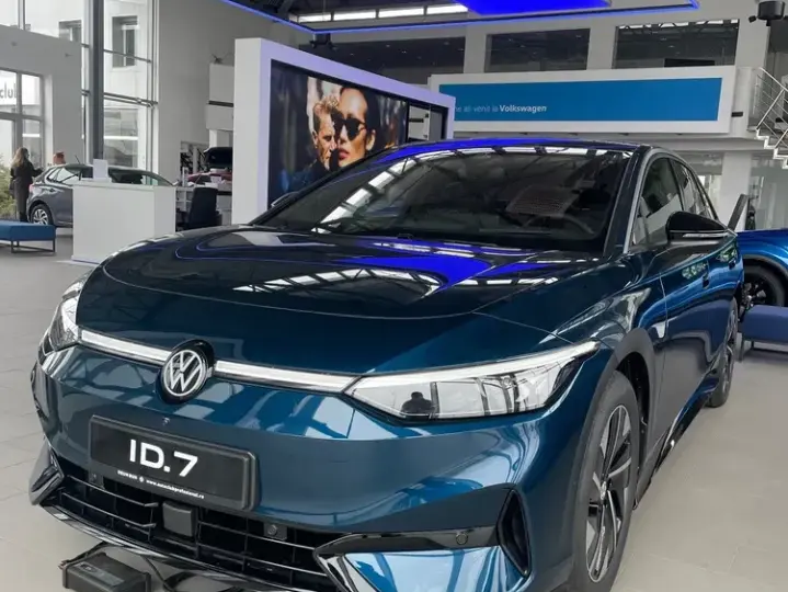 Volkswagen ID.7 77 kWh Pro
