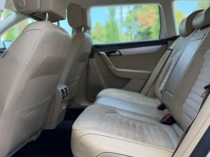 Volkswagen Passat B7 2.0 TDI 4Motion Highline