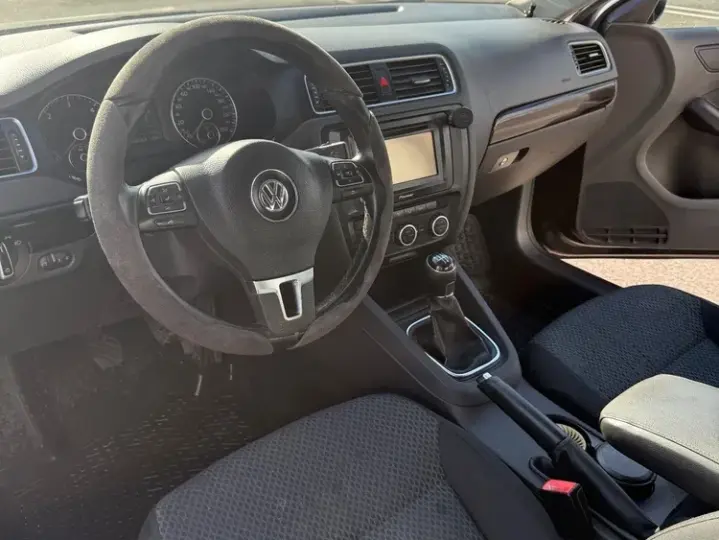 Volkswagen Jetta A6 1.6 TDI CR DPF Comfortline