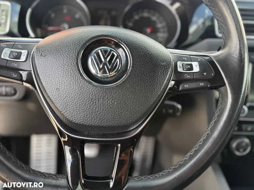 Volkswagen Jetta A6 2.0 TDI BlueMotion Technologie — imagine 6