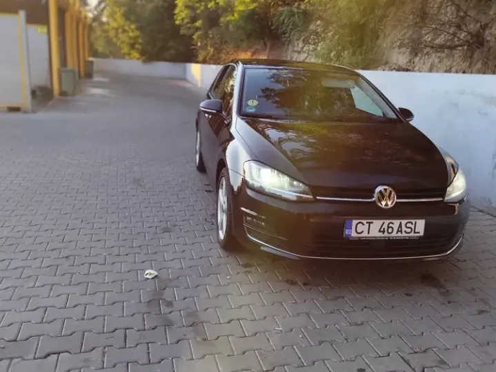 Volkswagen Golf VII 2.0 TDI BlueMotion Technology DSG Allstar