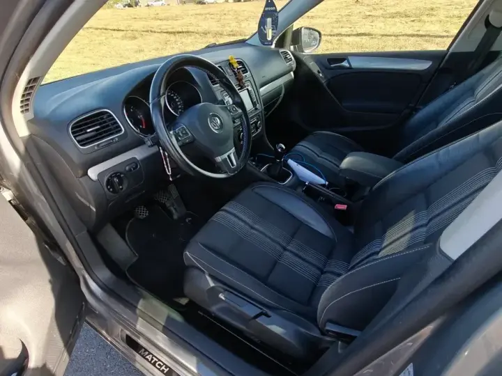 Volkswagen Golf VI 1.6 TDI DPF BMT Highline