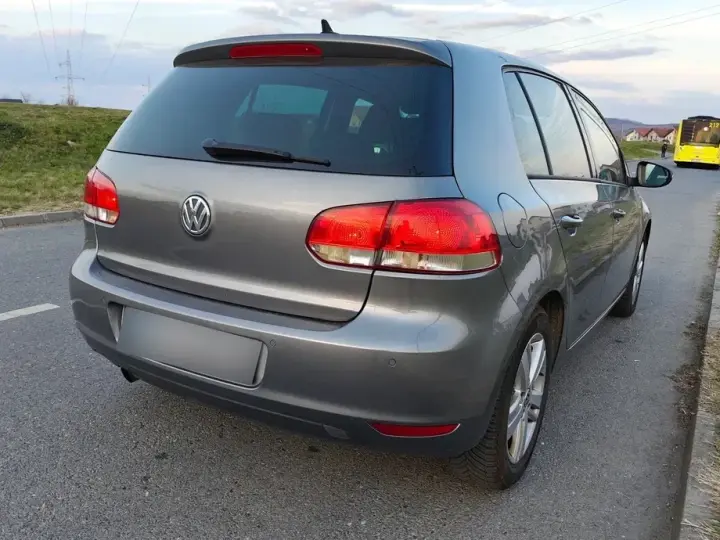 Volkswagen Golf VI 1.6 TDI DPF BMT Highline
