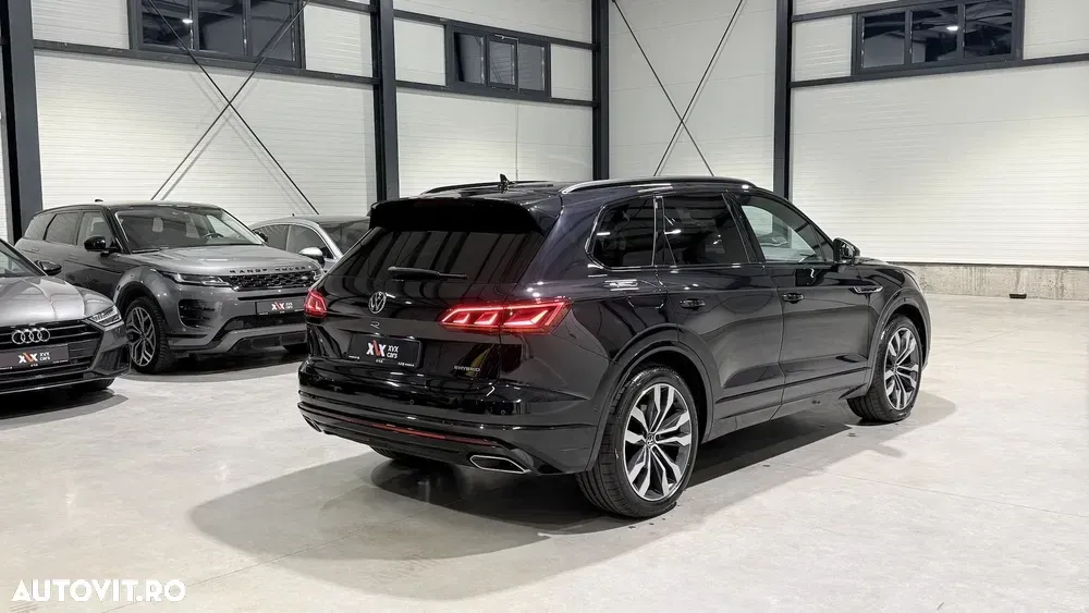 Volkswagen Touareg III V6 TSI eHybrid PHEV R — imagine 3