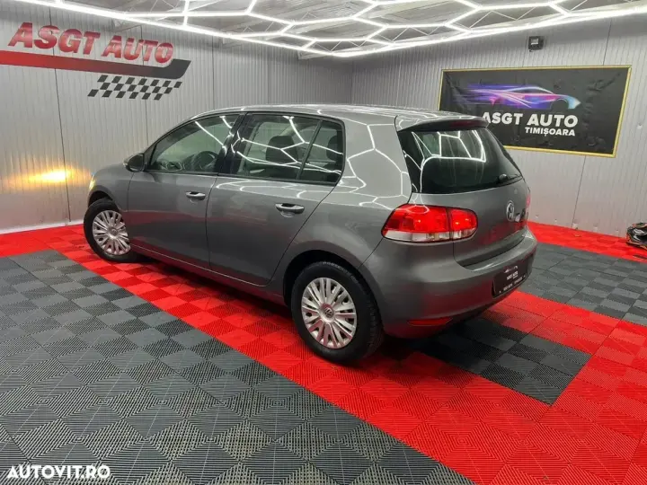 Volkswagen Golf VI