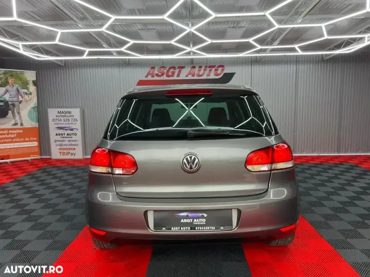 Volkswagen Golf VI