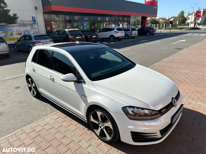 Volkswagen Golf VII 2.0 TSI BMT DSG GTI