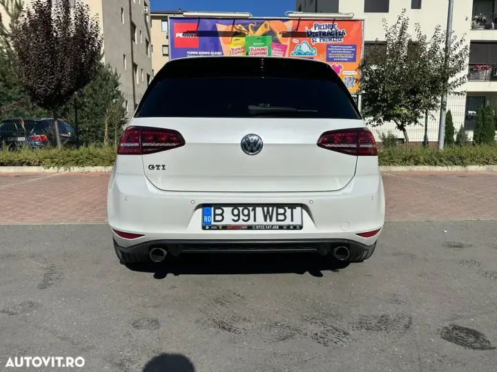 Volkswagen Golf VII 2.0 TSI BMT DSG GTI