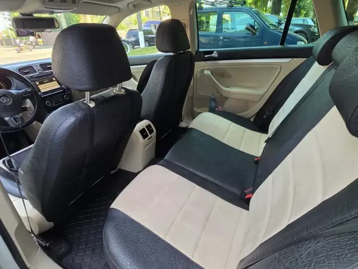 Volkswagen Golf VI 2.0 TDI Edition