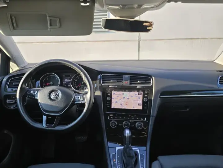 Volkswagen Golf VII 2.0 TDI DSG Highline