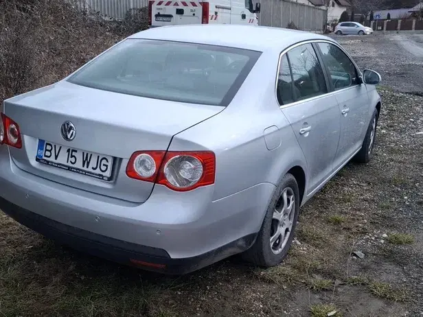 Volkswagen Jetta A5 1.6 Trendline