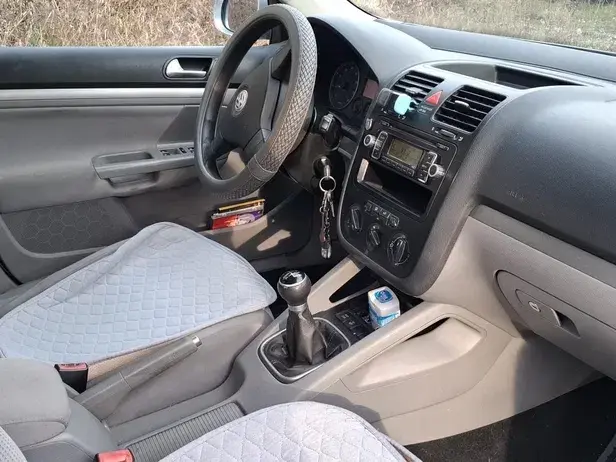 Volkswagen Jetta A5 1.6 Trendline