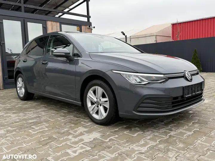 Volkswagen Golf VIII 1.5 eTSI OPF DSG Life
