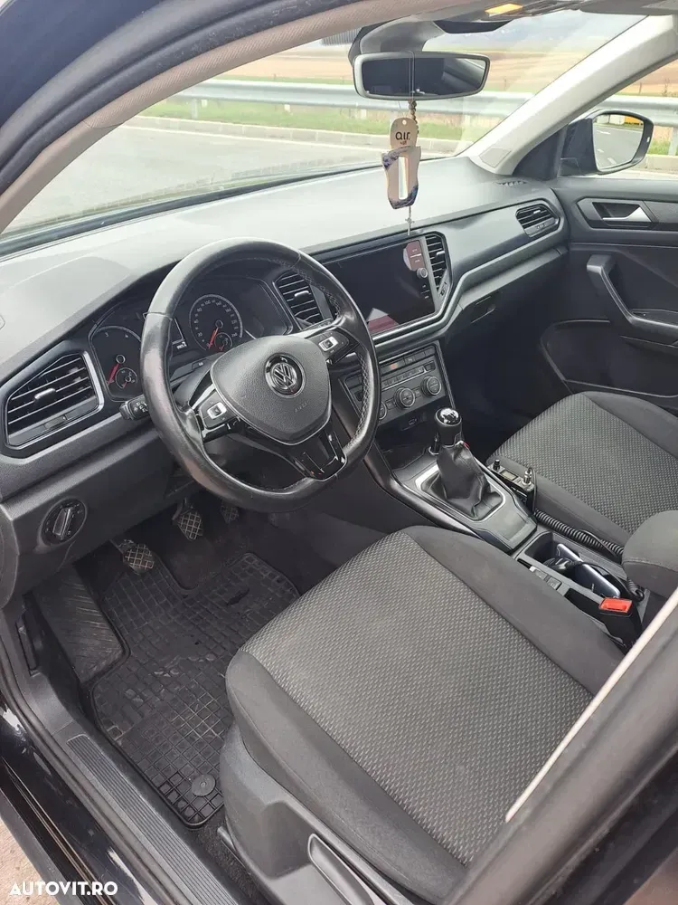 Volkswagen T-Roc — imagine 4