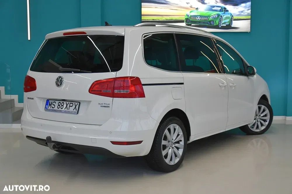 Volkswagen Sharan II 2.0 TDI DSG Blue Motion Highline — imagine 4