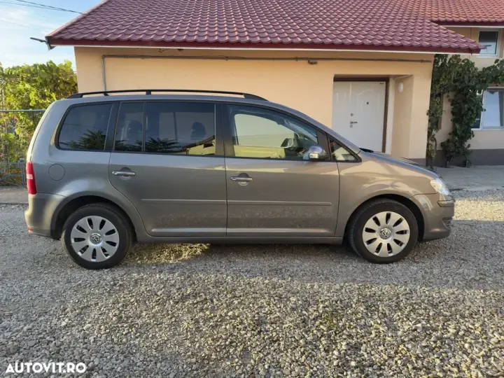 Volkswagen Touran 1.9 TDI DPF Highline
