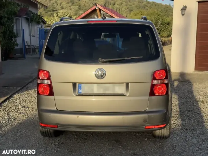 Volkswagen Touran 1.9 TDI DPF Highline