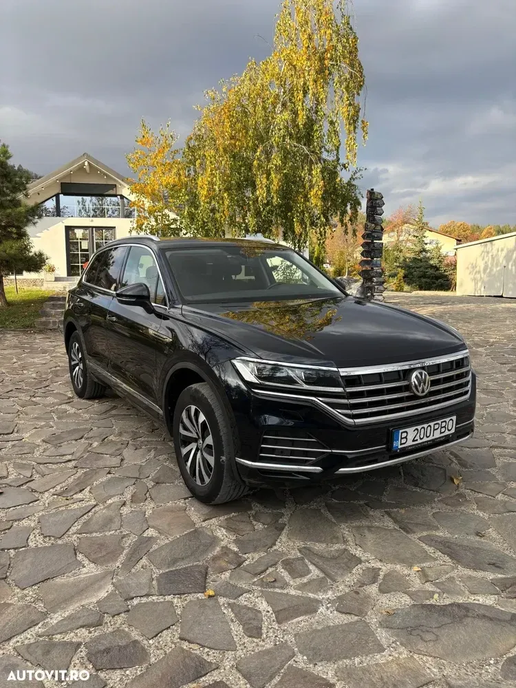 Volkswagen Touareg III V6 TDI Elegance — imagine 2