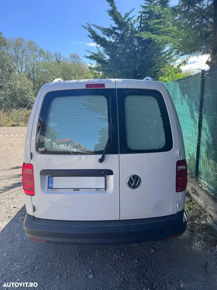 Volkswagen Caddy Maxi 2.0 TDI Trendline — imagine 6