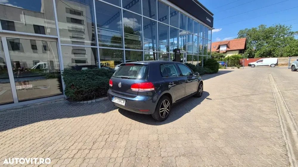 Volkswagen Golf 1.6 TDI DPF Trendline — imagine 5