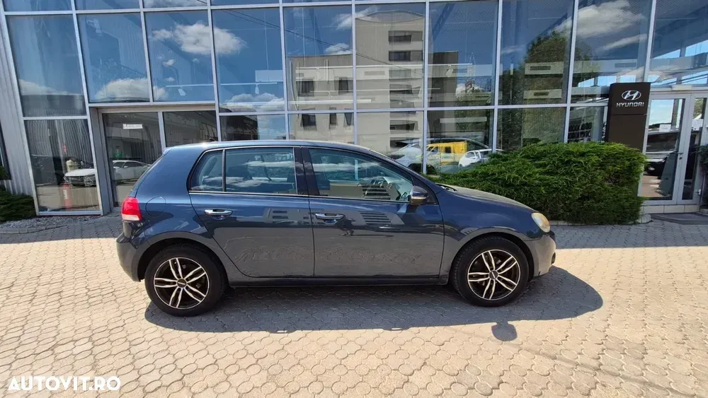 Volkswagen Golf 1.6 TDI DPF Trendline — imagine 4