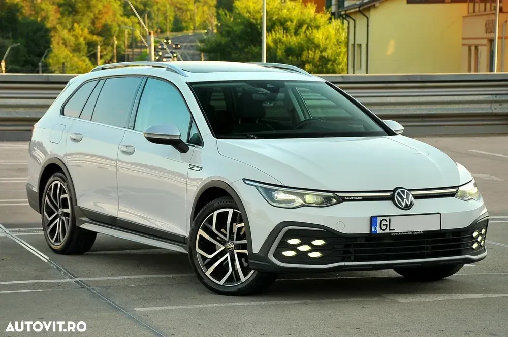 Volkswagen Golf VIII 2.0 TDI 4Motion SCR DSG Alltrack — imagine 3
