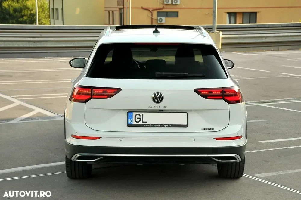 Volkswagen Golf VIII 2.0 TDI 4Motion SCR DSG Alltrack — imagine 5