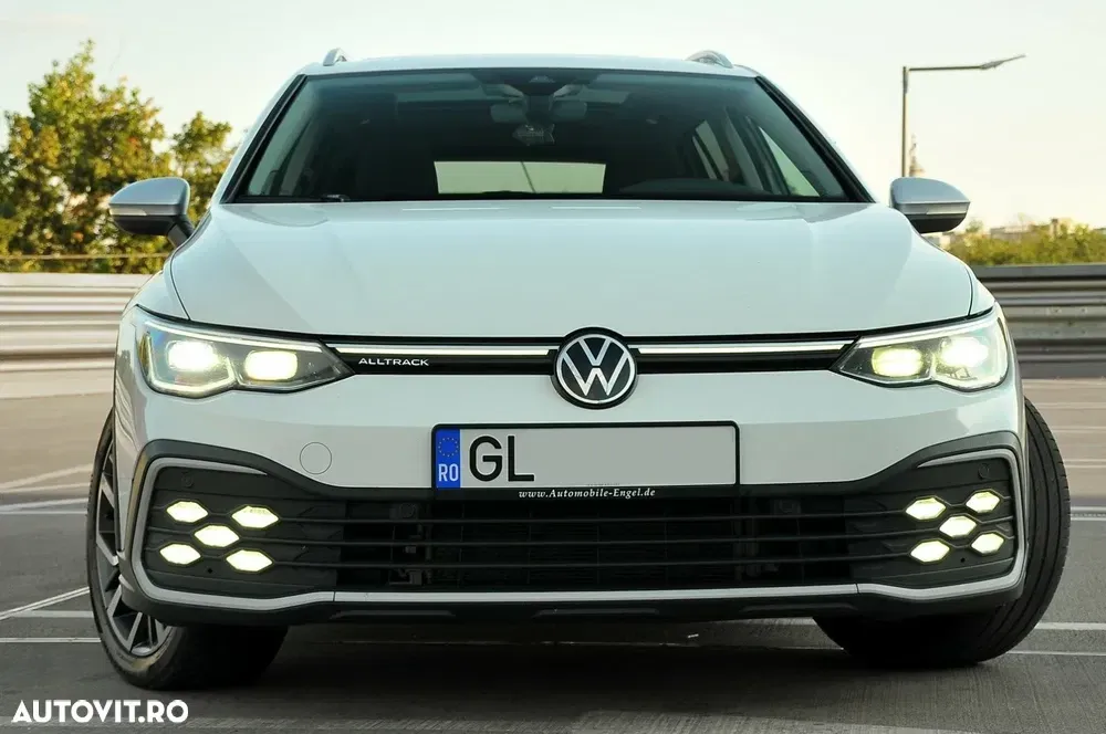 Volkswagen Golf VIII 2.0 TDI 4Motion SCR DSG Alltrack — imagine 4