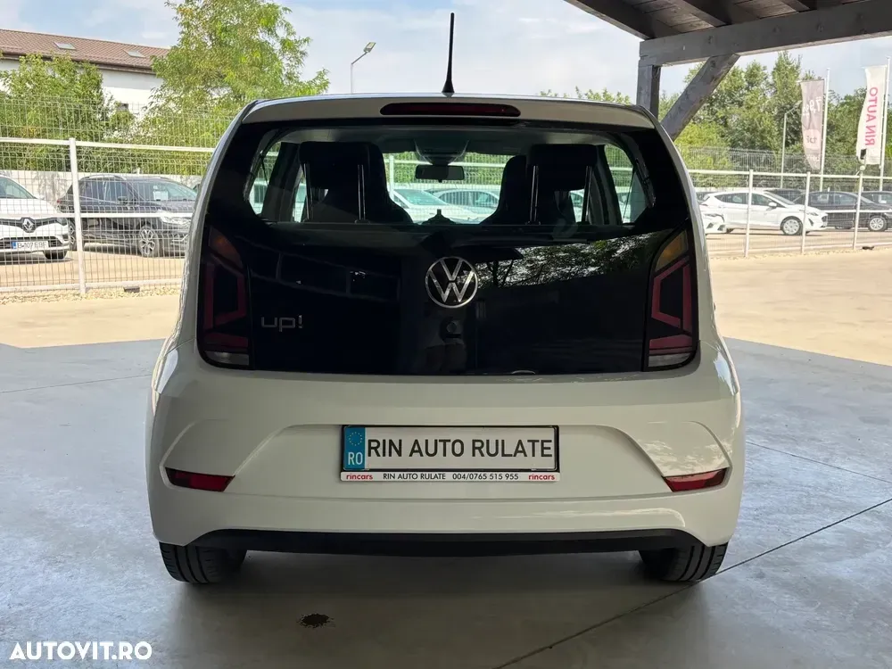 Volkswagen up! 1.0 MPI High — imagine 6