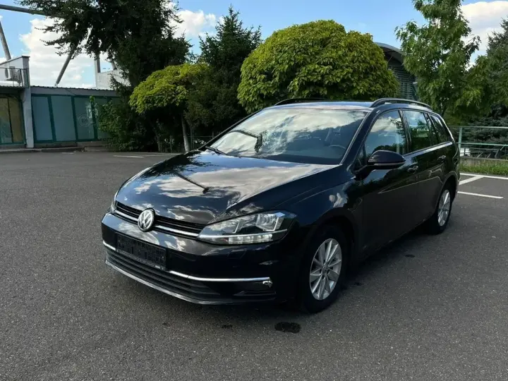 Volkswagen Golf VII