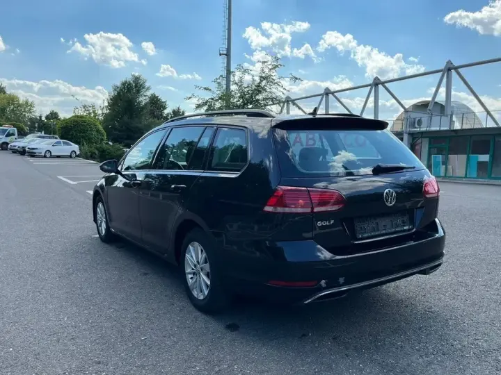 Volkswagen Golf VII