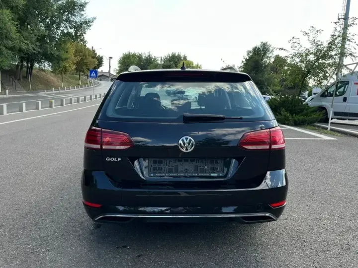 Volkswagen Golf VII