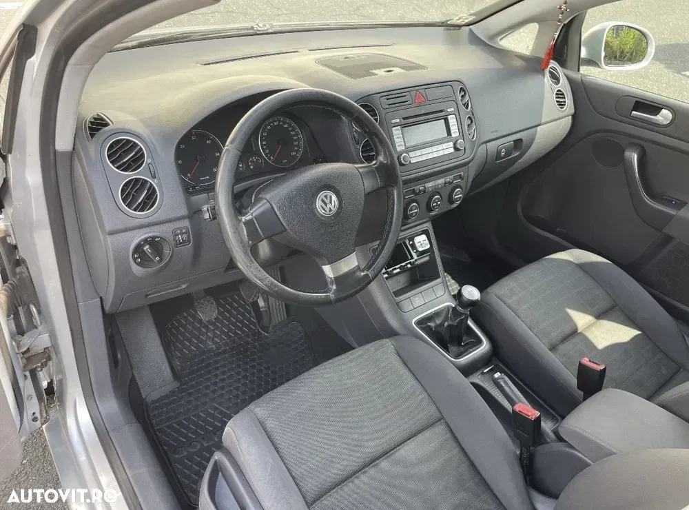 Volkswagen Golf V 1.9 TDI Tour Edition — imagine 4