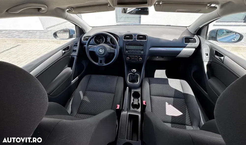Volkswagen Golf 1.6 TDI BlueMotion Technology Comfortline — imagine 5