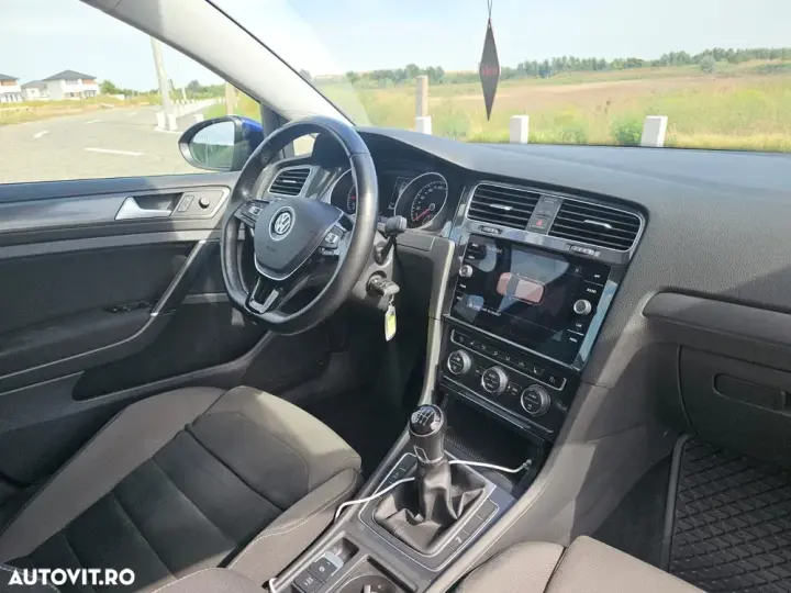 Volkswagen Golf VII 1.0 TSI Trendline