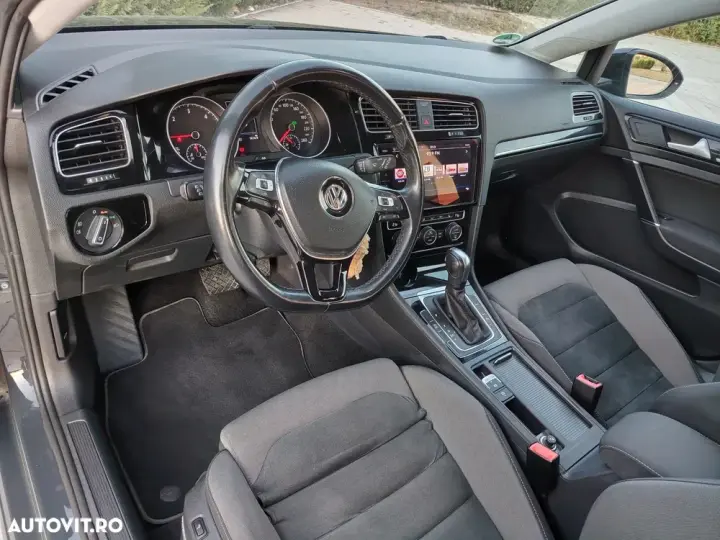 Volkswagen Golf VII 2.0 TDI SCR DSG Highline