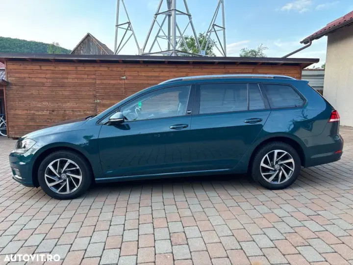 Volkswagen Golf VII 1.6 TDI DSG Sound