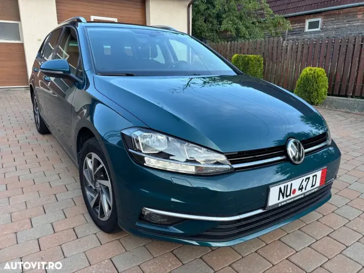 Volkswagen Golf VII 1.6 TDI DSG Sound