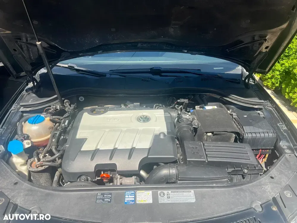 Volkswagen Passat 2.0TDI Comfortline DPF — imagine 6