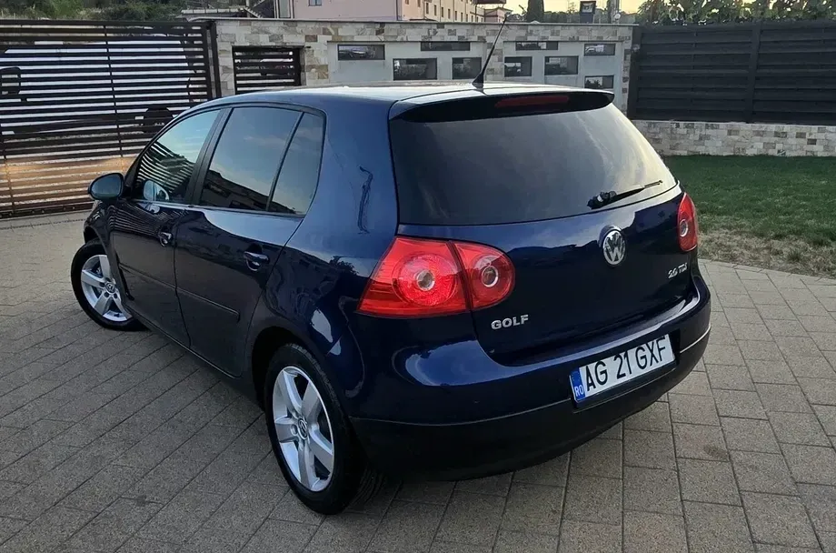 Volkswagen Golf V 2.0 TDI Sportline — imagine 6