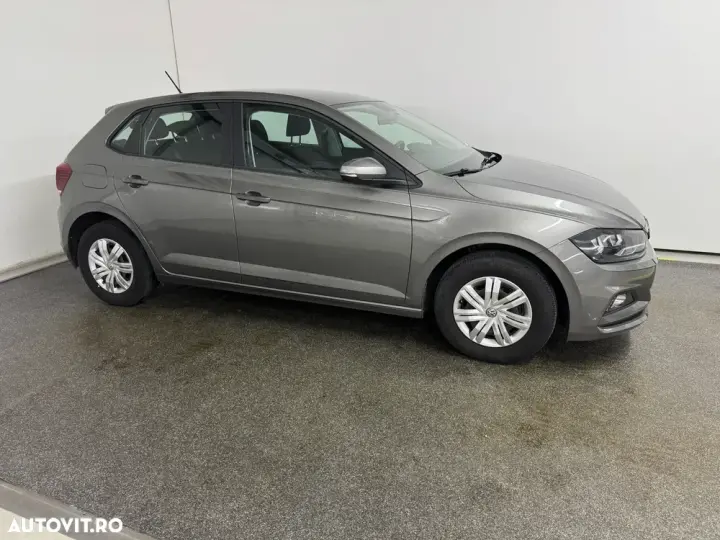 Volkswagen Polo VI 1.0 Trendline