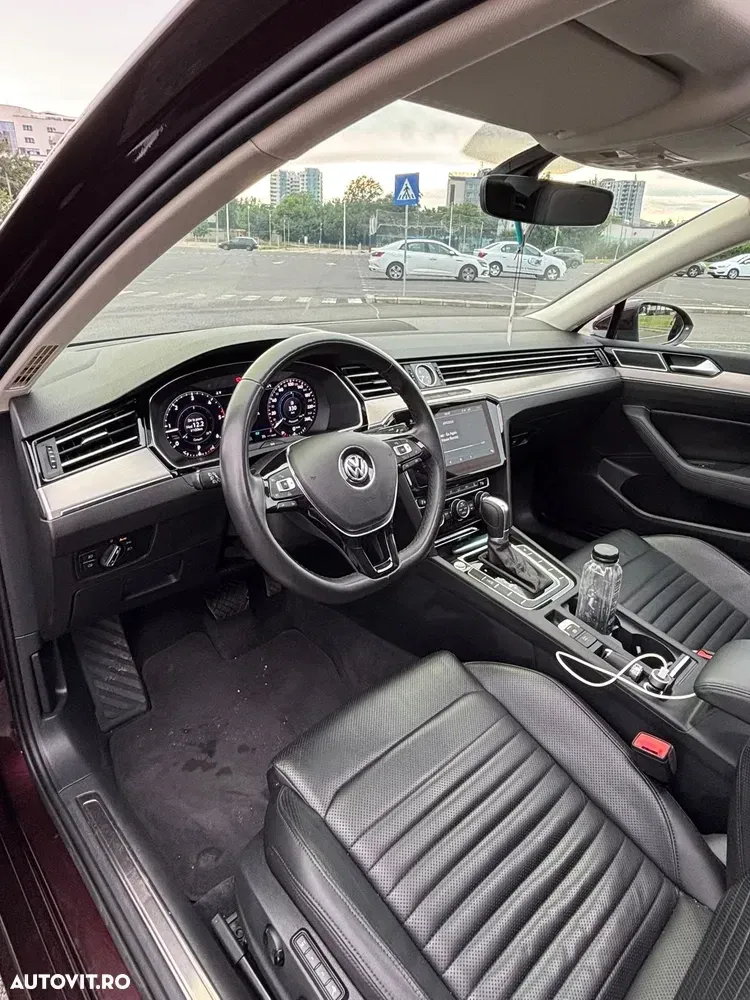 Volkswagen Passat B8 2.0 TDI SCR DSG Highline — imagine 6