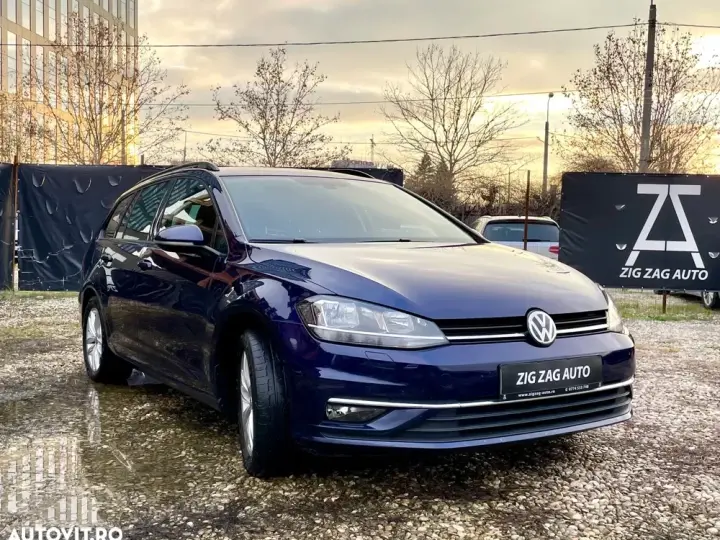 Volkswagen Golf VII 1.6 TDI DSG Comfortline