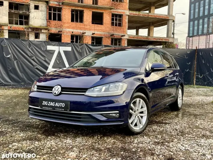 Volkswagen Golf VII 1.6 TDI DSG Comfortline