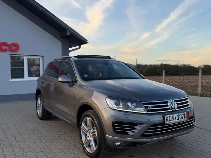 Volkswagen Touareg