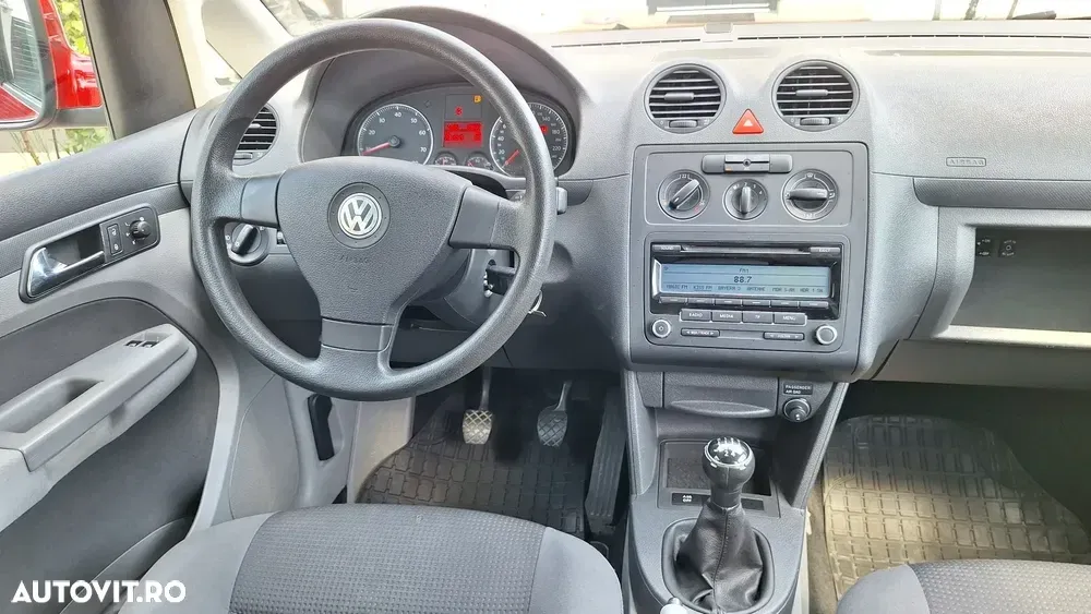 Volkswagen Caddy 1.6 Life Team — imagine 4