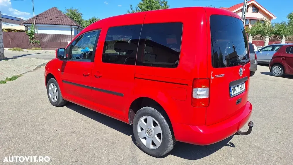 Volkswagen Caddy 1.6 Life Team — imagine 5